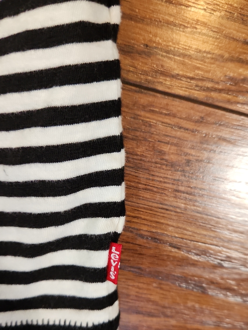 Levis Striped Ringer Boxy Tee - Picture 2 of 4